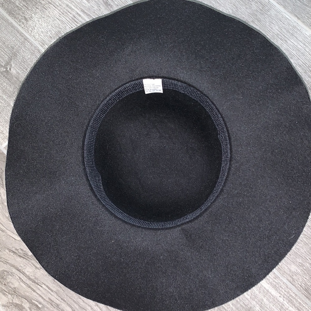 Floppy hat - Picture 3 of 3